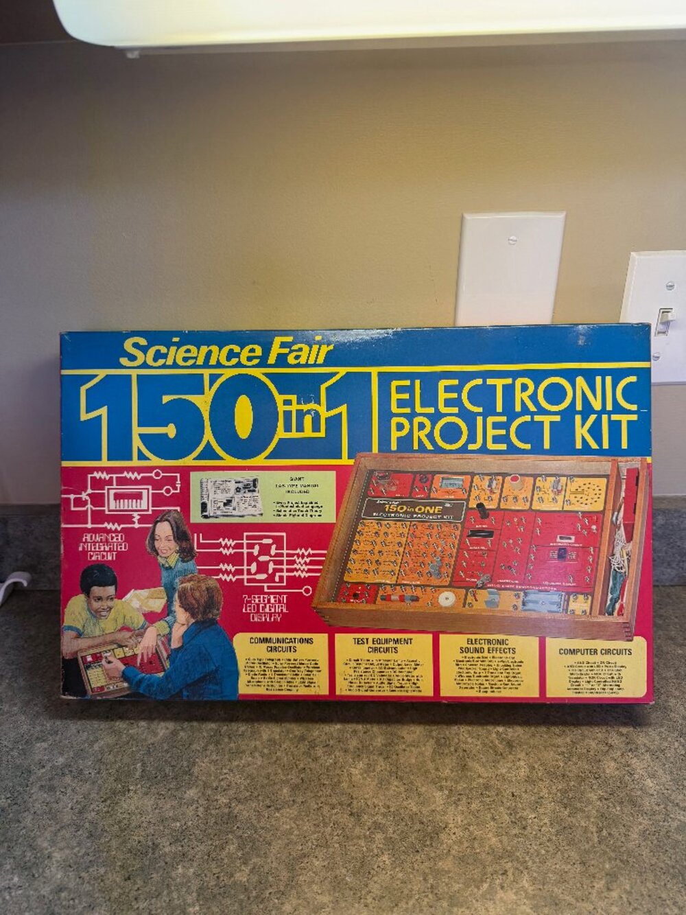 Radio Shack Science Fair 150 in 1 Electronic Project Kit 28-248 Tandy 1970s